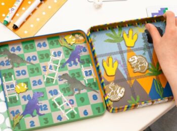 Magnetic fun and games Dinos